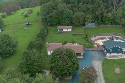 315 Six Flat Road Center Township/homer Cty PA 15748