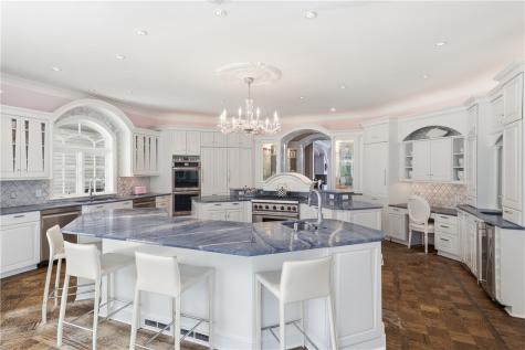 6200 Crown Place Collier Township PA 15142