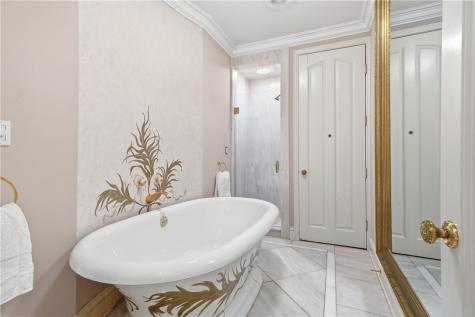 6200 Crown Place Collier Township PA 15142
