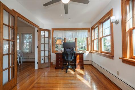 1060 Bank Street Bridgeville PA 15017