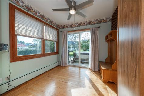1060 Bank Street Bridgeville PA 15017