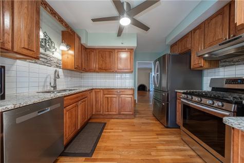 1060 Bank Street Bridgeville PA 15017