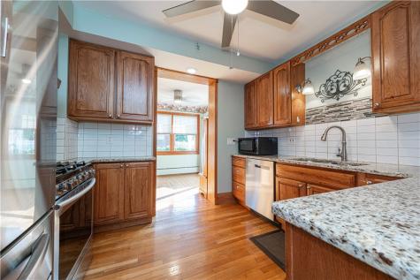 1060 Bank Street Bridgeville PA 15017