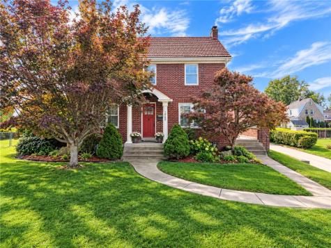 1060 Bank Street Bridgeville PA 15017