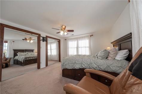 1060 Bank Street Bridgeville PA 15017