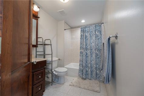 1060 Bank Street Bridgeville PA 15017