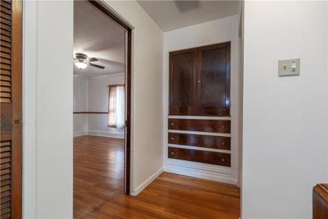 1060 Bank Street Bridgeville PA 15017