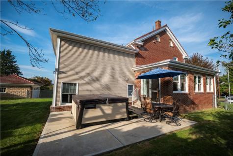 1060 Bank Street Bridgeville PA 15017
