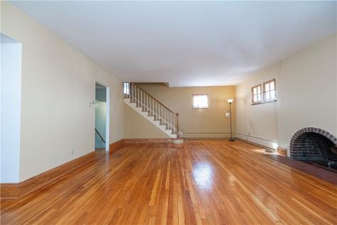 1060 Bank Street Bridgeville PA 15017