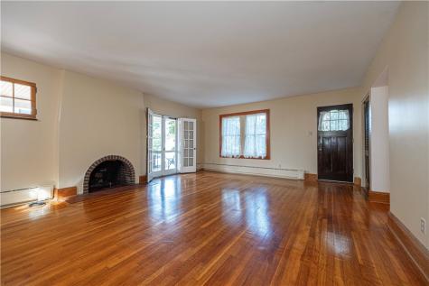 1060 Bank Street Bridgeville PA 15017