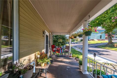 94 Center Avenue Burgettstown Boro PA 15021