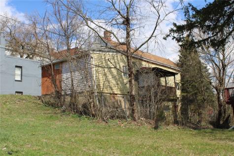 2206 Elsie Street Arlington PA 15210