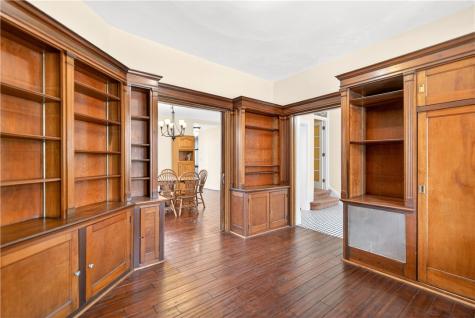 358 Iroquois Place Beaver PA 15009