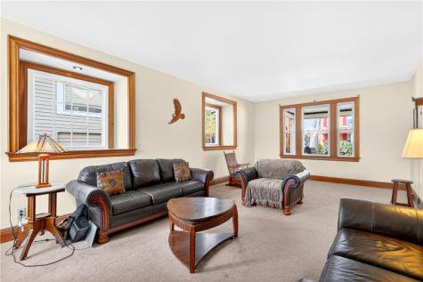358 Iroquois Place Beaver PA 15009