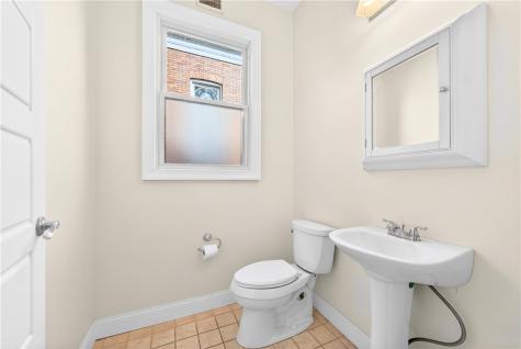 358 Iroquois Place Beaver PA 15009