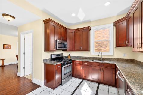 358 Iroquois Place Beaver PA 15009