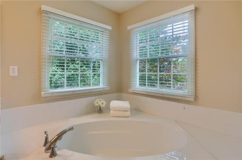 119 Cherrydale Court Ohio Township PA 15237