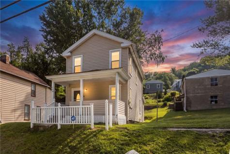 106 6th Avenue East Rochester PA 15042