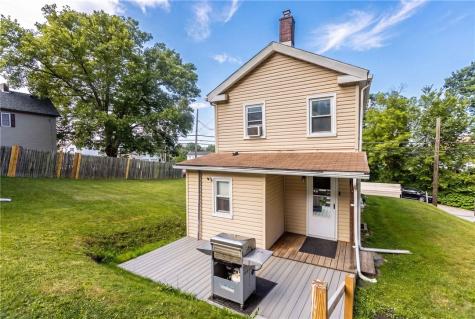 106 6th Avenue East Rochester PA 15042