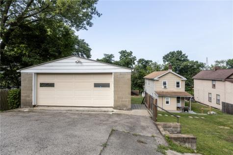 106 6th Avenue East Rochester PA 15042