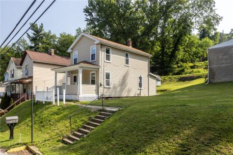 106 6th Avenue East Rochester PA 15042