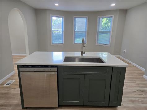 419 Maytide Street Carrick PA 15227