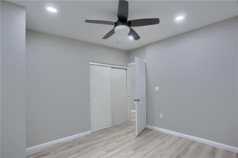 419 Maytide Street Carrick PA 15227
