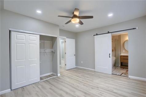 419 Maytide Street Carrick PA 15227