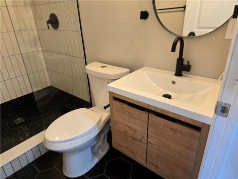 419 Maytide Street Carrick PA 15227