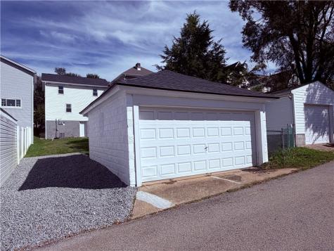 604 8th Street Irwin PA 15642