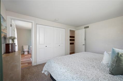 217 Scottsdale Drive Coraopolis PA 15108