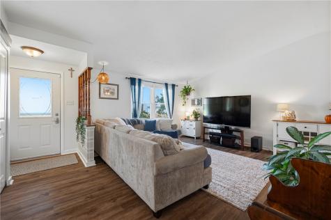 217 Scottsdale Drive Coraopolis PA 15108