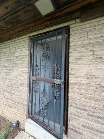 3135 Conway Wallrose Road Economy PA 15005