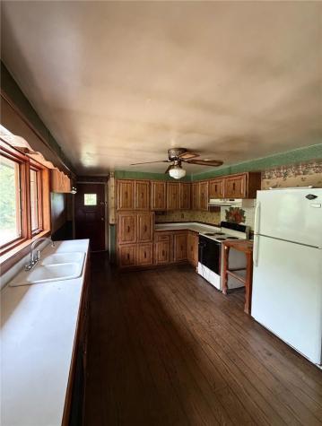 3135 Conway Wallrose Road Economy PA 15005