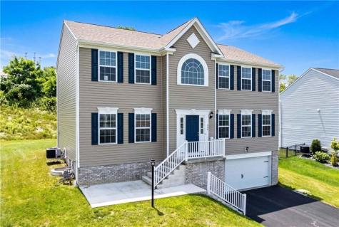 304 Rose Hill Court North Strabane PA 15317