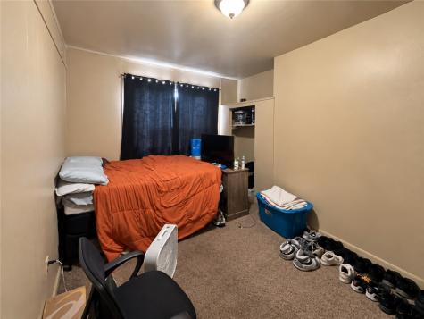 2816 Veteran Street Perry Hilltop PA 15214