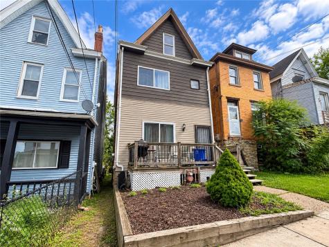 2816 Veteran Street Perry Hilltop PA 15214