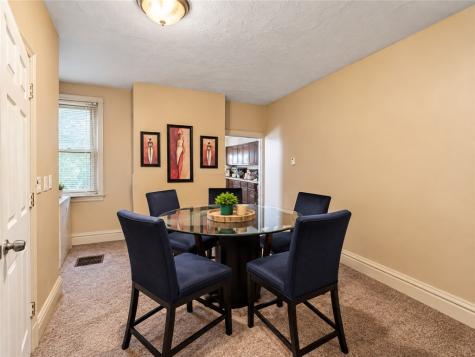 2816 Veteran Street Perry Hilltop PA 15214