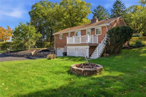 2400 Milford Drive Bethel Park PA 15102