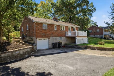 2400 Milford Drive Bethel Park PA 15102