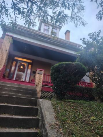 104 E Agnew Avenue Carrick PA 15210