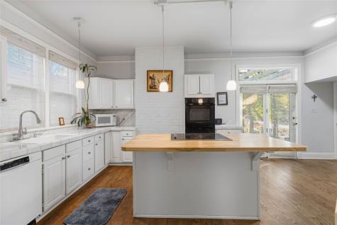 304 Bower Hill Road Mt Lebanon PA 15228