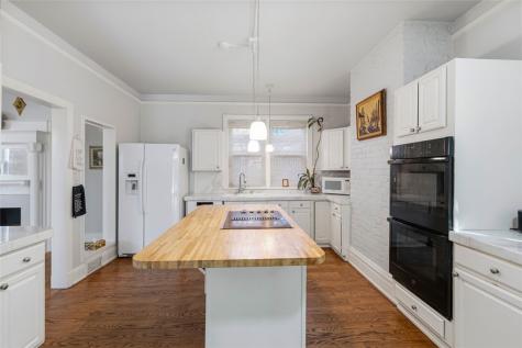 304 Bower Hill Road Mt Lebanon PA 15228