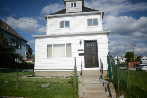 1502 5th Avenue Arnold PA 15068