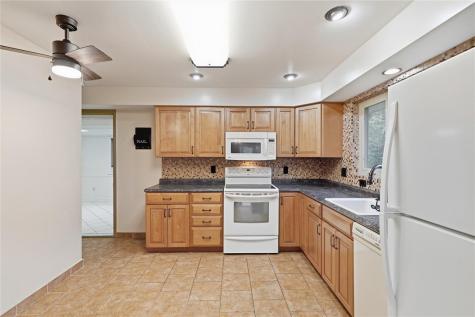 4770 Sherwood Drive Whitehall PA 15236