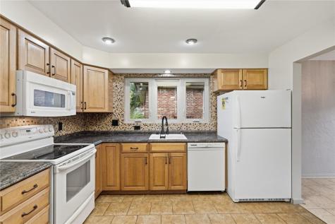4770 Sherwood Drive Whitehall PA 15236