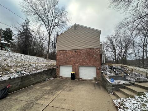 6290 Irishtown Road Extension Bethel Park PA 15102