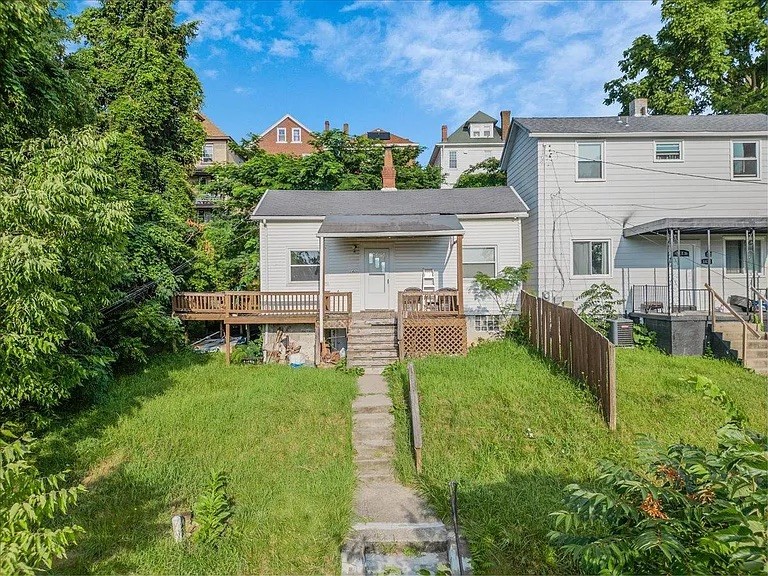 1426 Orangewood Avenue Beechview PA 15216