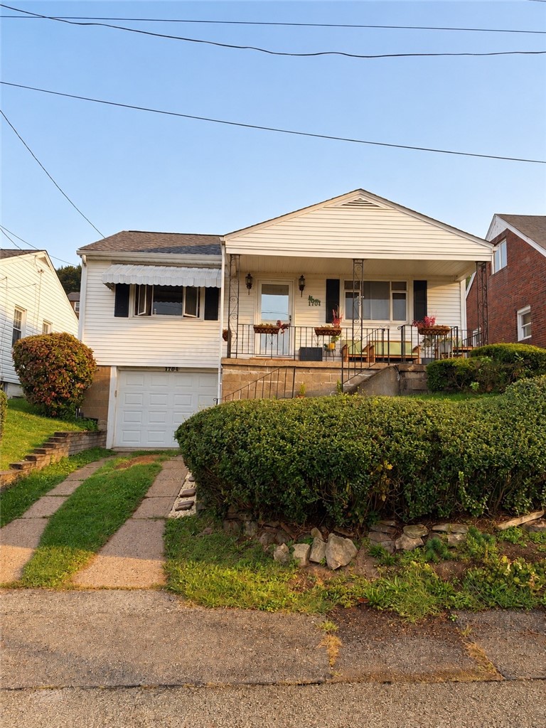 1704 Filmore Street Aliquippa PA 15001