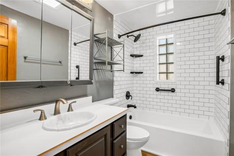 210 Linden Avenue O'hara PA 15238